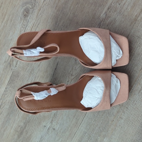 ASOS DESIGN Noun platform barely there embellished heeled sandals- 7 - Picture 7 of 11